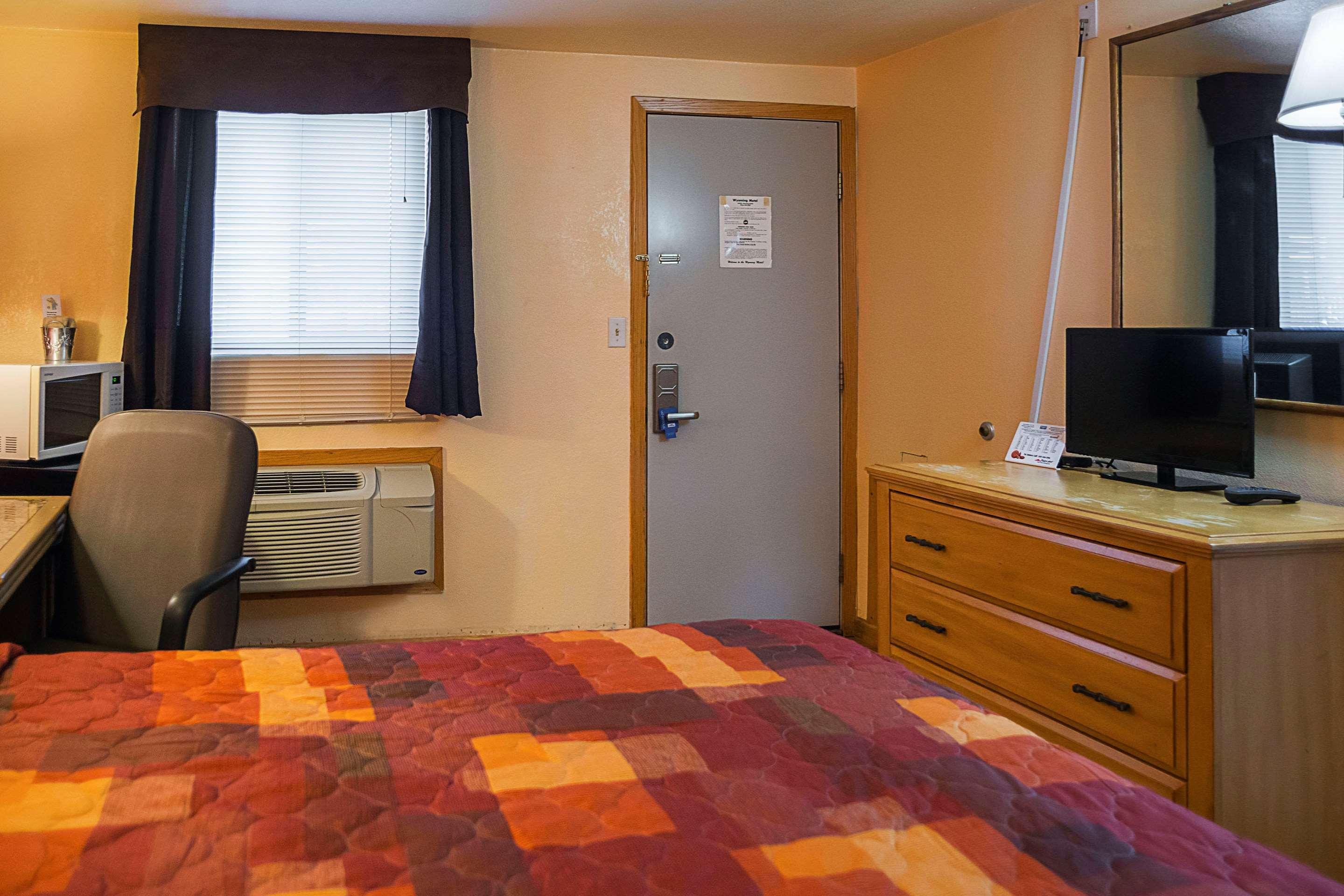 Rodeway Inn Buffalo