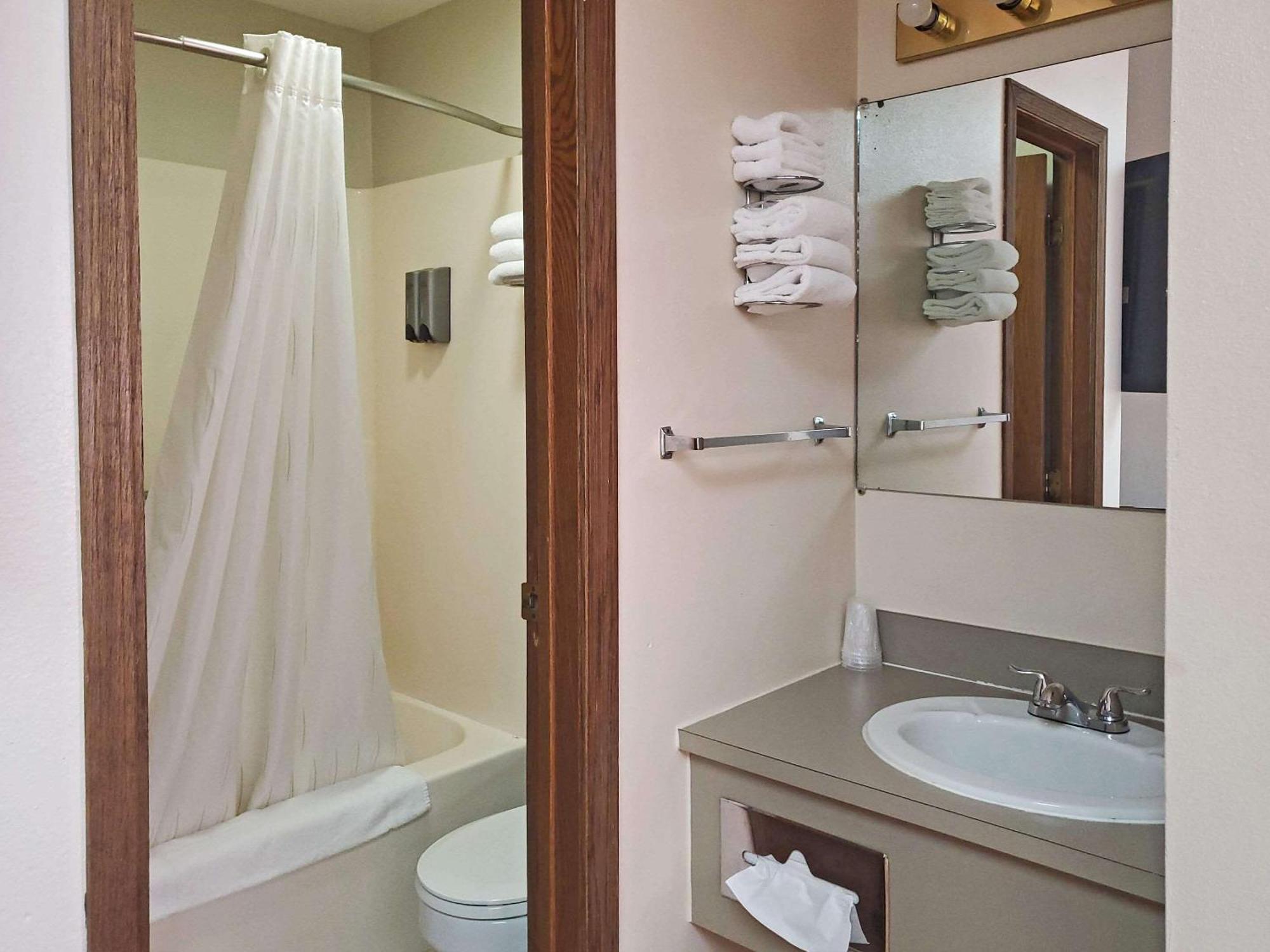 Inn Rodeway Buffalo